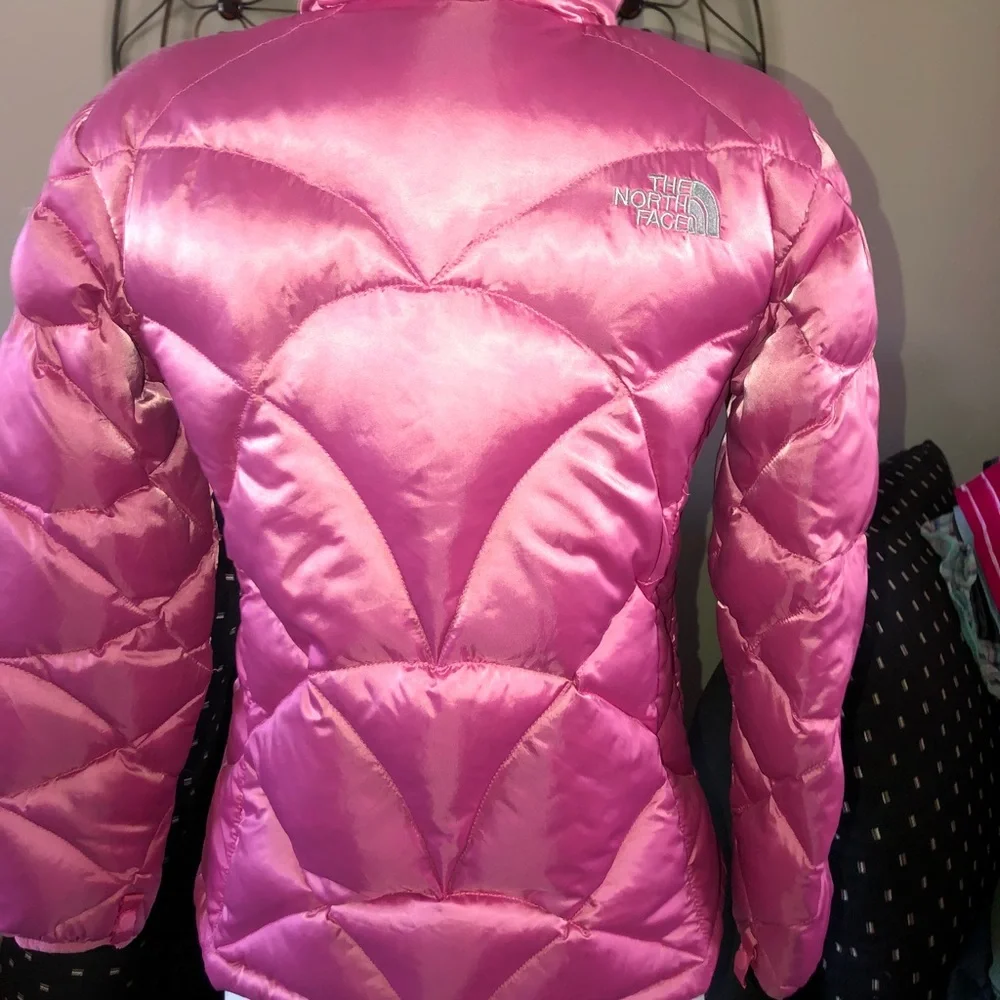 THE NORTH FACE Pink Puffer Down Jacket